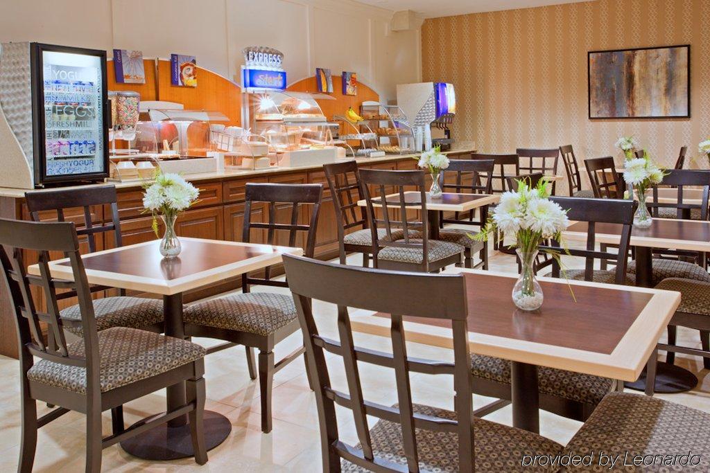 Holiday Inn Express Houston North-1960 Champions Area Extérieur photo