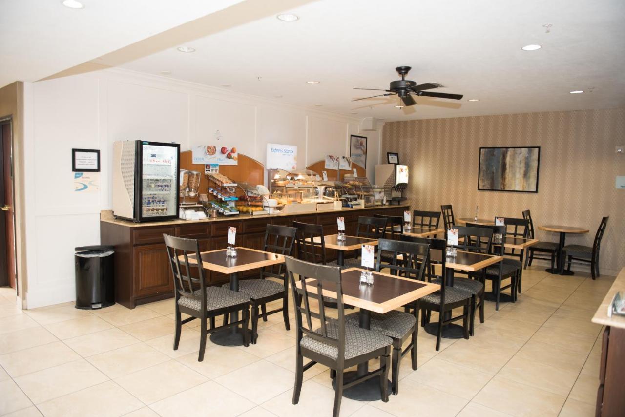 Holiday Inn Express Houston North-1960 Champions Area Extérieur photo